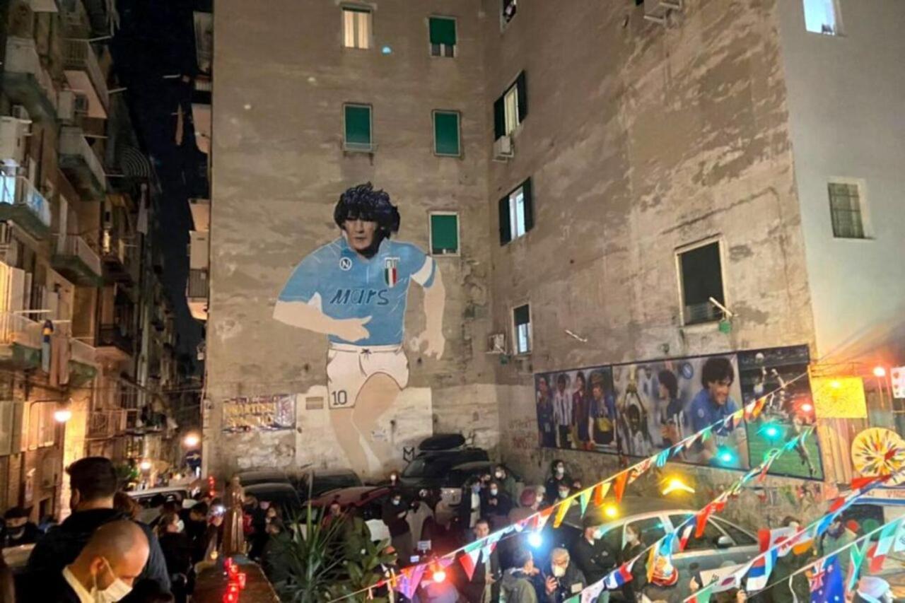 I Cenni Di * Naples